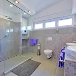 With Private Pool In Village Jadreski Willa