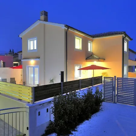 With Private Pool In Village Jadreski Villa *