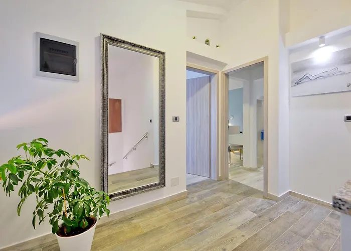 With Private Pool In Village Jadreski Vila